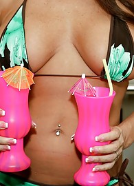 Victoria Valentino Photo 7