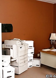 McKenzie Lee Photo 9