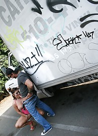 Claire Dames Photo 10