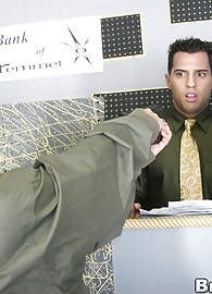 Angelina Valentine Photo 8