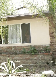 Carmen McCarthy Photo 9