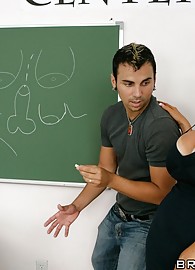 Britney O'Neil Photo 9