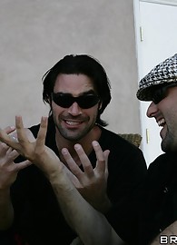 Richelle Ryan Photo 7