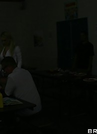 Kagney Linn Karter Photo 11