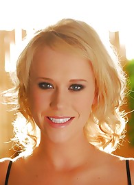 Carly Parker Photo 1