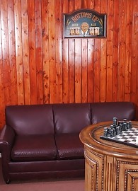 Roxanne Hall Photo 5