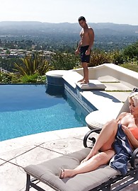 Jazella Moore Photo 10