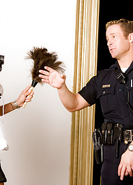 Claudia Valentine Photo 5