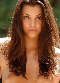 Alicia Angel Photo 2