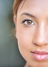 Veronique Vega Photo 10