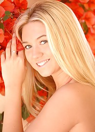 Zoe McDonald Photo 15