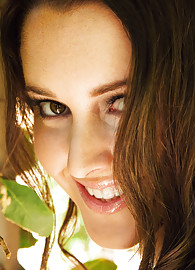 Erica Ellyson Photo 15