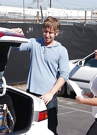 Katja Kassin Photo 3