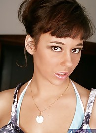 Aarielle Alexis Photo 1