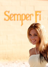 Kirsten Price Photo 1