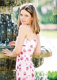 Alicia Angel Photo 1