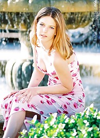 Alicia Angel Photo 5