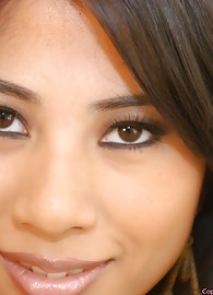 Nyomi Marcela Photo 15