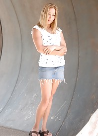 Kadence Kailey Photo 4