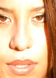 Jenaveve Jolie Photo 4