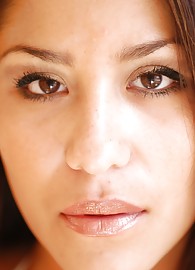 Jenaveve Jolie Photo 2