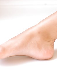 Jenaveve Jolie Photo 15