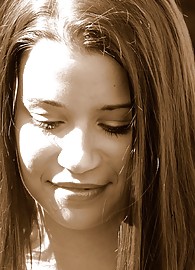 Sarah Blake Photo 12