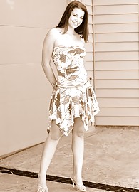 Sarah Blake Photo 13