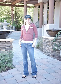 Stephanie Sage Photo 13