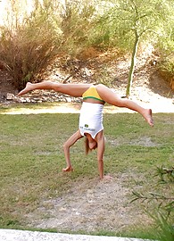 Courtney Simpson Photo 8