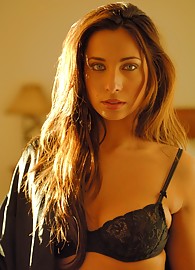 Tiffany Taylor Photo 2