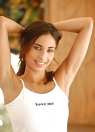 Tiffany Taylor Photo 2