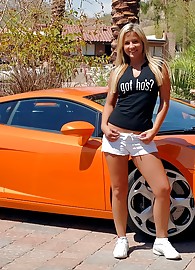 Cassandra Cruz Photo 9