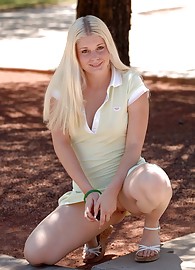 Charlotte Stokely Photo 4