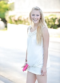 Kelli Stone Photo 14