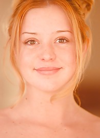 Holly Morgan Photo 7