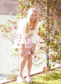 Alison Angel Photo 8