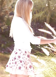 Alison Angel Photo 8