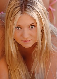 Alison Angel Photo 11