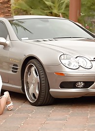 Alison Angel Photo 8