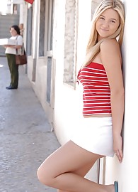 Alison Angel Photo 7