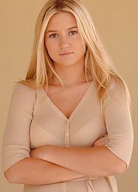 Alison Angel Photo 2