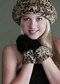 Alison Angel Photo 1