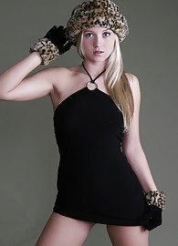 Alison Angel Photo 2