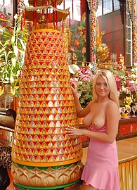 Alison Angel Photo 3