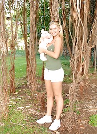 Alison Angel Photo 11