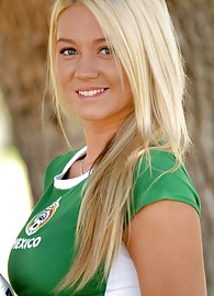 Alison Angel Photo 1