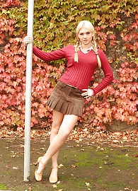 Alison Angel Photo 15