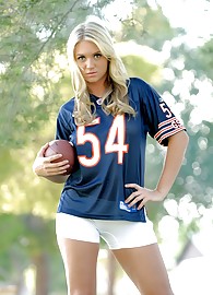 Alison Angel Photo 3