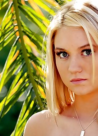 Alison Angel Photo 11